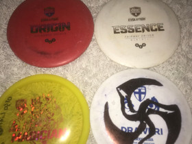4 frisbeetä, Frisbeegolf, Urheilu ja ulkoilu, Jyväskylä, Tori.fi 4 frisbeetä, Frisbeegolf, Urheilu ja ulkoilu, Jyväskylä, Tori.fi