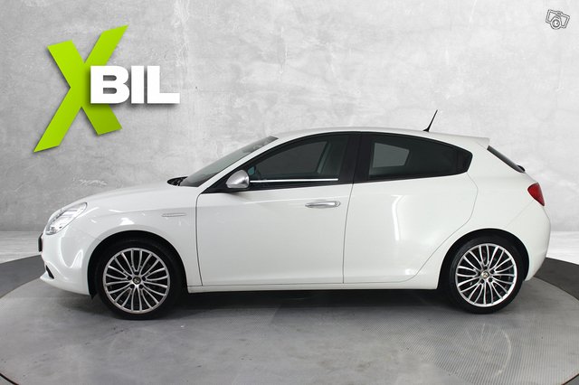 Alfa Romeo Giulietta 8