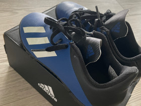 Adidas nappikset koko 32, Jalkapallo, Urheilu ja ulkoilu, Hollola, Tori.fi Adidas nappikset koko 32, Jalkapallo, Urheilu ja ulkoilu, Hollola, Tori.fi