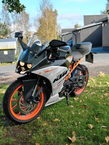 Ktm rc 125, kuva 1