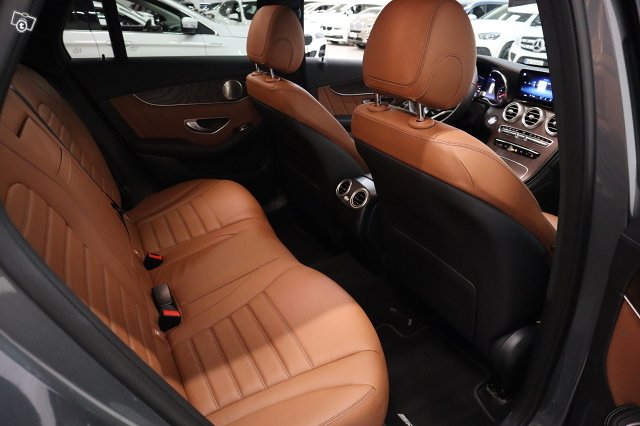 Mercedes-Benz GLC 13