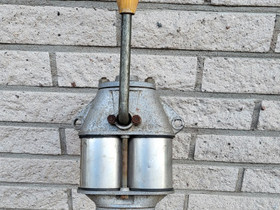 Käsipumppu, LVI ja putket, Rakennustarvikkeet ja työkalut, Luumäki, Tori.fi Käsipumppu, LVI ja putket, Rakennustarvikkeet ja työkalut, Luumäki, Tori.fi