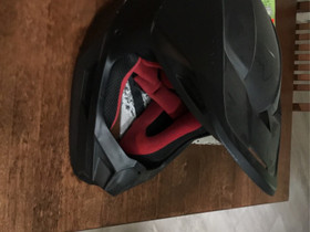 Fox mopokypärä, Ajoasut, kengät ja kypärät, Mototarvikkeet ja varaosat, Paimio, Tori.fi Fox mopokypärä, Ajoasut, kengät ja kypärät, Mototarvikkeet ja varaosat, Paimio, Tori.fi