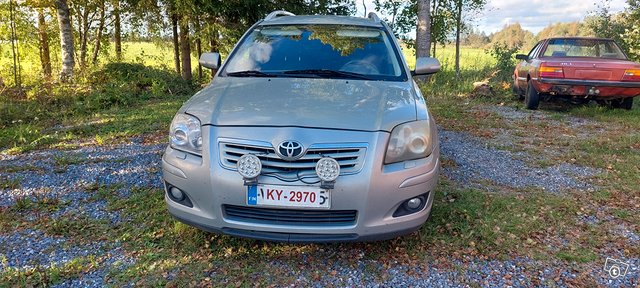 Toyota Avensis, kuva 1