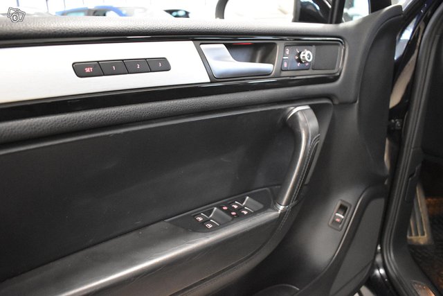 Volkswagen Touareg 18