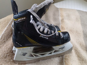 CCM 3052 jääkiekkoluistimet koko 36.5, Jääkiekko ja luistelu, Urheilu ja ulkoilu, Lahti, Tori.fi CCM 3052 jääkiekkoluistimet koko 36.5, Jääkiekko ja luistelu, Urheilu ja ulkoilu, Lahti, Tori.fi