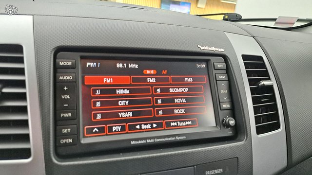 Mitsubishi Outlander 19