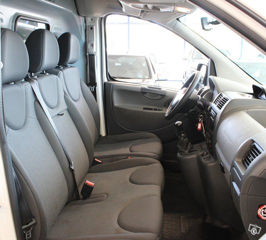 Peugeot Expert 13