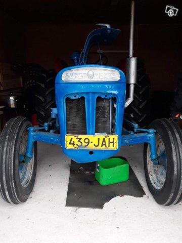 Fordson super dexta-960 3
