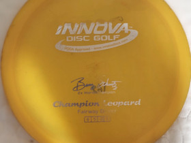 Frisbeegolf kiekkoja ja laukku, Frisbeegolf, Urheilu ja ulkoilu, Kajaani, Tori.fi Frisbeegolf kiekkoja ja laukku, Frisbeegolf, Urheilu ja ulkoilu, Kajaani, Tori.fi