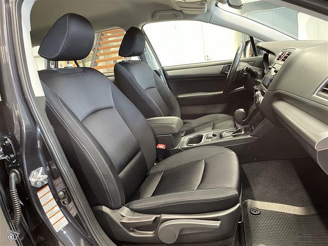 SUBARU Outback 16