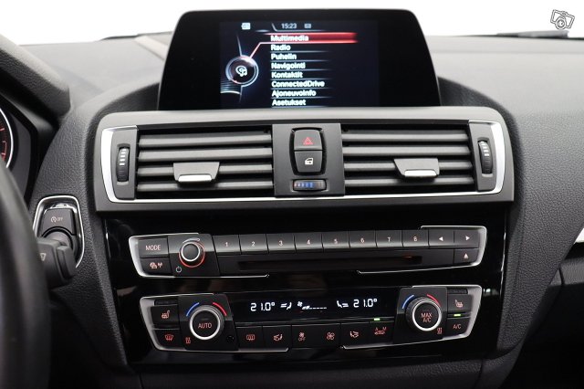 BMW M140i 11