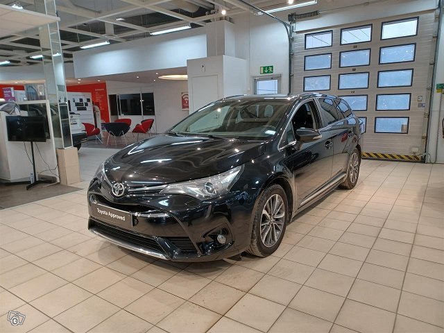 Toyota Avensis, kuva 1