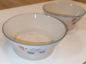 2kpl Pentik mansikka kulho, Tarjoiluastiat, Keittiötarvikkeet ja astiat, Pori, Tori.fi 2kpl Pentik mansikka kulho, Tarjoiluastiat, Keittiötarvikkeet ja astiat, Pori, Tori.fi