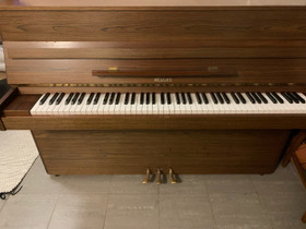 Hellaksen piano, Pianot, urut ja koskettimet, Musiikki ja soittimet, Vantaa, Tori.fi Hellaksen piano, Pianot, urut ja koskettimet, Musiikki ja soittimet, Vantaa, Tori.fi