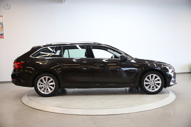 Skoda Superb 4