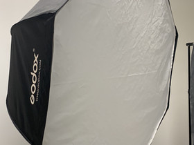 Godox softbox octa 120cm, Valokuvaustarvikkeet, Kamerat ja valokuvaus, Lahti, Tori.fi Godox softbox octa 120cm, Valokuvaustarvikkeet, Kamerat ja valokuvaus, Lahti, Tori.fi