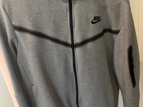 Nike tech fleece, Vaatteet ja kengät, Tampere, Tori.fi Nike tech fleece, Vaatteet ja kengät, Tampere, Tori.fi