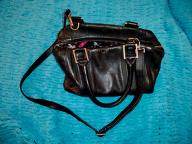 Ted Baker laukku, Laukut ja hatut, Asusteet ja kellot, Tampere, Tori.fi Ted Baker laukku, Laukut ja hatut, Asusteet ja kellot, Tampere, Tori.fi