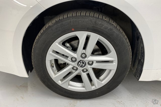 Toyota Corolla 6