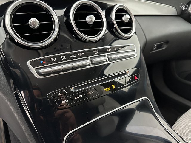 Mercedes-Benz C 18