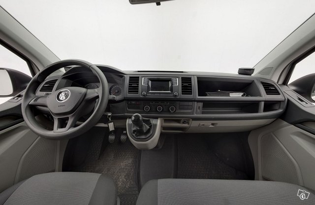 Volkswagen Transporter 9