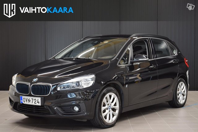 BMW 225