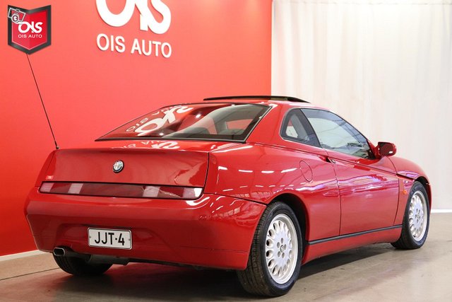 Alfa Romeo GTV 6