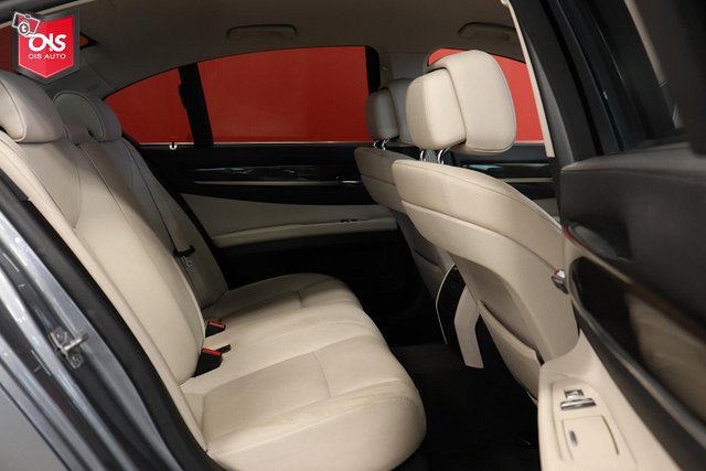 BMW 730 15
