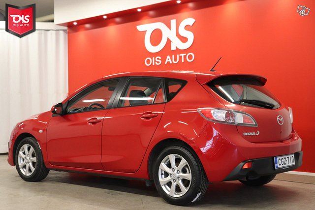 Mazda 3 8
