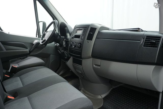 Volkswagen Crafter 18