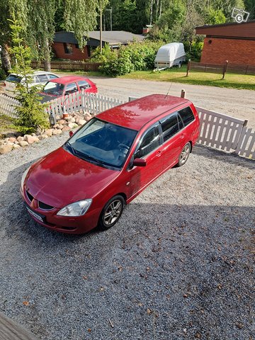 Mitsubishi Lancer, kuva 1