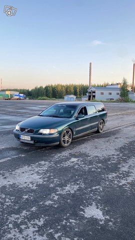 Volvo V70, kuva 1