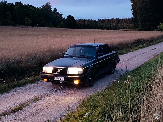 Volvo 240, kuva 1