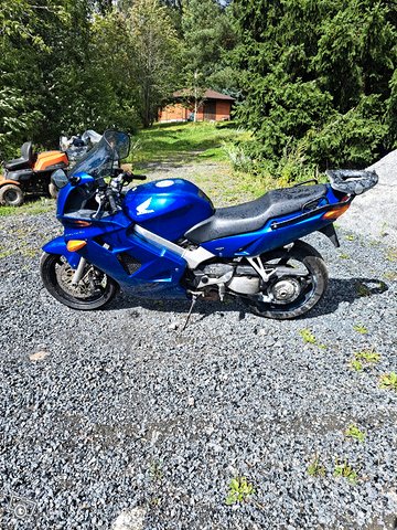 Honda vfr 800, kuva 1