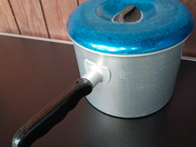 Alumiinikattila, Keittiövälineet, Keittiötarvikkeet ja astiat, Raisio, Tori.fi Alumiinikattila, Keittiövälineet, Keittiötarvikkeet ja astiat, Raisio, Tori.fi