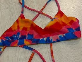 Halla Hallan bikiniyläosa, XS, Vaatteet ja kengät, Pori, Tori.fi Halla Hallan bikiniyläosa, XS, Vaatteet ja kengät, Pori, Tori.fi