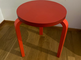Artek 60, Pöydät ja tuolit, Sisustus ja huonekalut, Espoo, Tori.fi Artek 60, Pöydät ja tuolit, Sisustus ja huonekalut, Espoo, Tori.fi