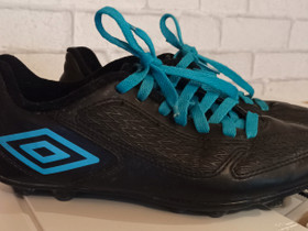 Umbro nappikset, Jalkapallo, Urheilu ja ulkoilu, Nivala, Tori.fi Umbro nappikset, Jalkapallo, Urheilu ja ulkoilu, Nivala, Tori.fi