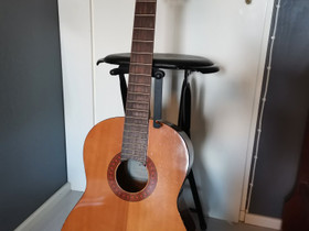 Yamaha C40, Kitarat, bassot ja vahvistimet, Musiikki ja soittimet, Kotka, Tori.fi Yamaha C40, Kitarat, bassot ja vahvistimet, Musiikki ja soittimet, Kotka, Tori.fi