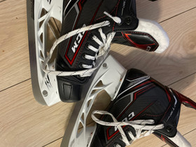 CCM Jetspeed 380, Jääkiekko ja luistelu, Urheilu ja ulkoilu, Jyväskylä, Tori.fi CCM Jetspeed 380, Jääkiekko ja luistelu, Urheilu ja ulkoilu, Jyväskylä, Tori.fi