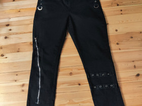 Slim fit farkut, Vaatteet ja kengät, Seinäjoki, Tori.fi Slim fit farkut, Vaatteet ja kengät, Seinäjoki, Tori.fi