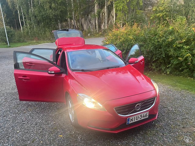 Volvo V40, kuva 1