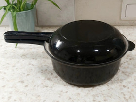 Le Creuset monitoimipannu, Muut keittiötarvikkeet, Keittiötarvikkeet ja astiat, Pori, Tori.fi Le Creuset monitoimipannu, Muut keittiötarvikkeet, Keittiötarvikkeet ja astiat, Pori, Tori.fi