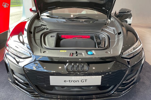 Audi RS E-tron GT 4