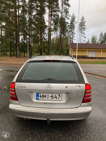 Mercedes-Benz C-sarja 4
