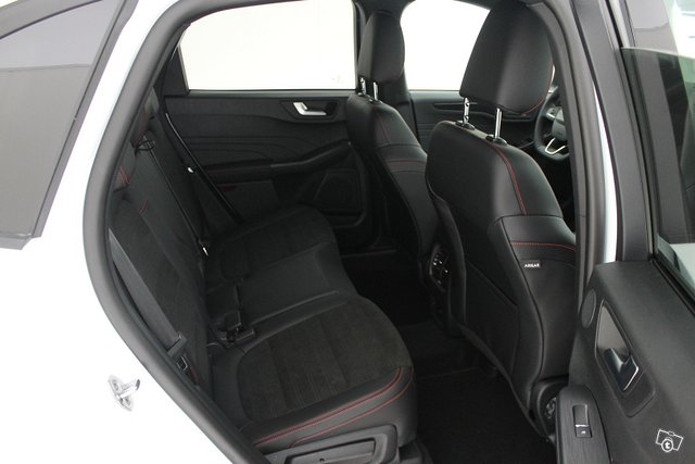 Ford KUGA 21