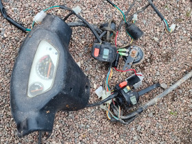 Mittaristo/sähköt/kahvarungot, Mopojen varaosat ja tarvikkeet, Mototarvikkeet ja varaosat, Isokyrö, Tori.fi Mittaristo/sähköt/kahvarungot, Mopojen varaosat ja tarvikkeet, Mototarvikkeet ja varaosat, Isokyrö, Tori.fi