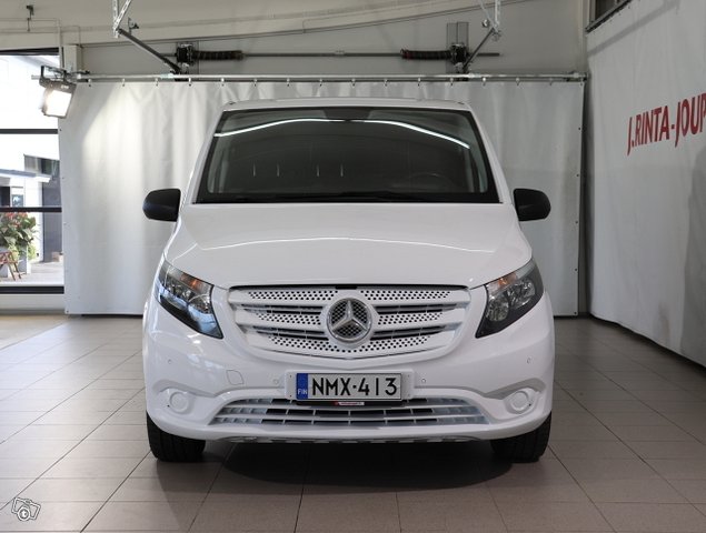 Mercedes-Benz Vito 2