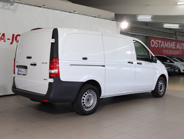 Mercedes-Benz Vito 4